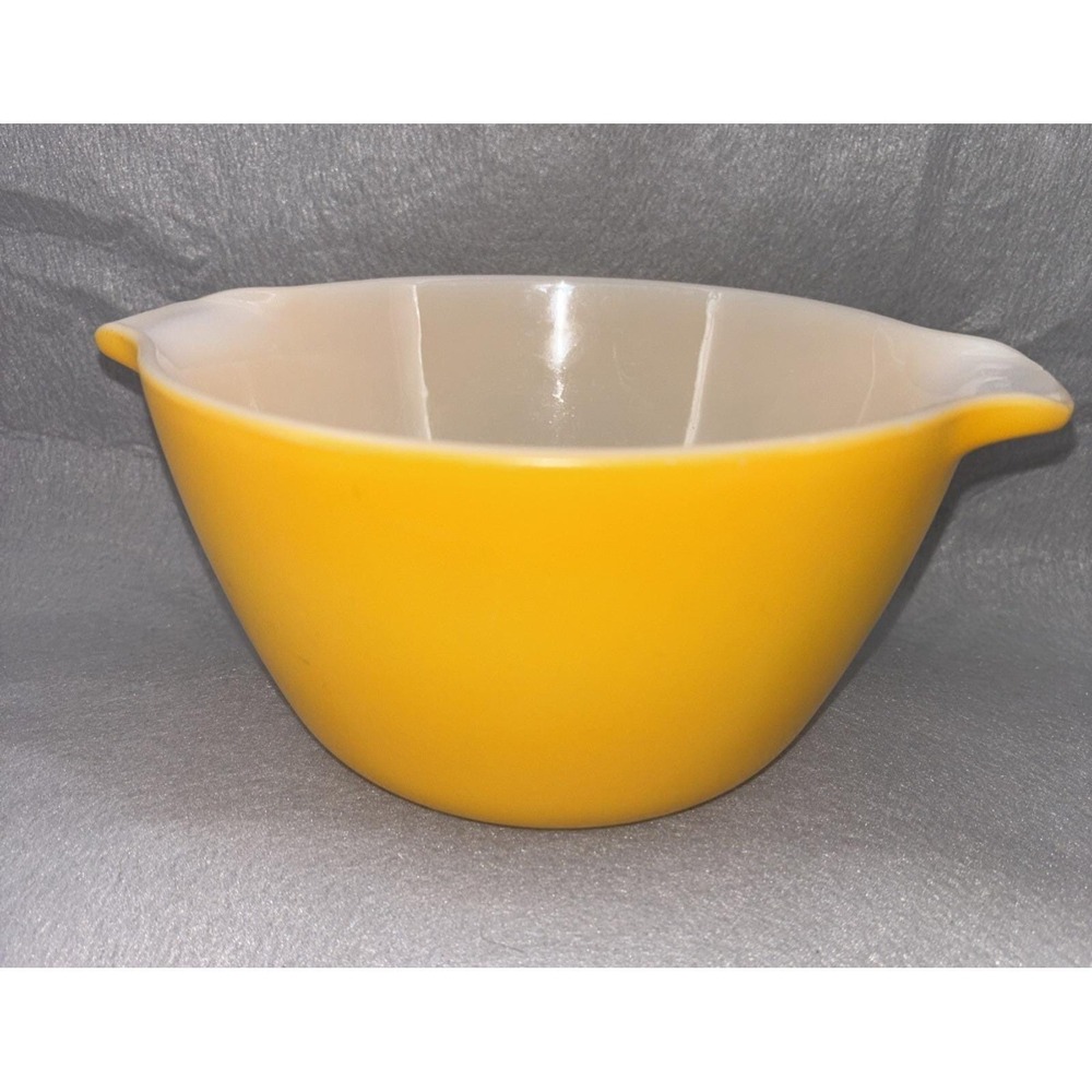 Vintage Anchor Hocking ORANGE‎ Fire King Cinderella Mixing Bowl 8.5 In RARE EUC